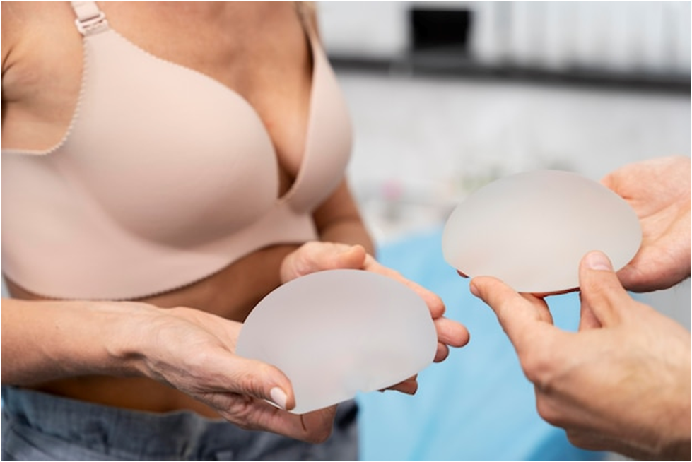 Enhancing Confidence and Curves: Your Guide to Breast Augmentation in Burlington, Ontario